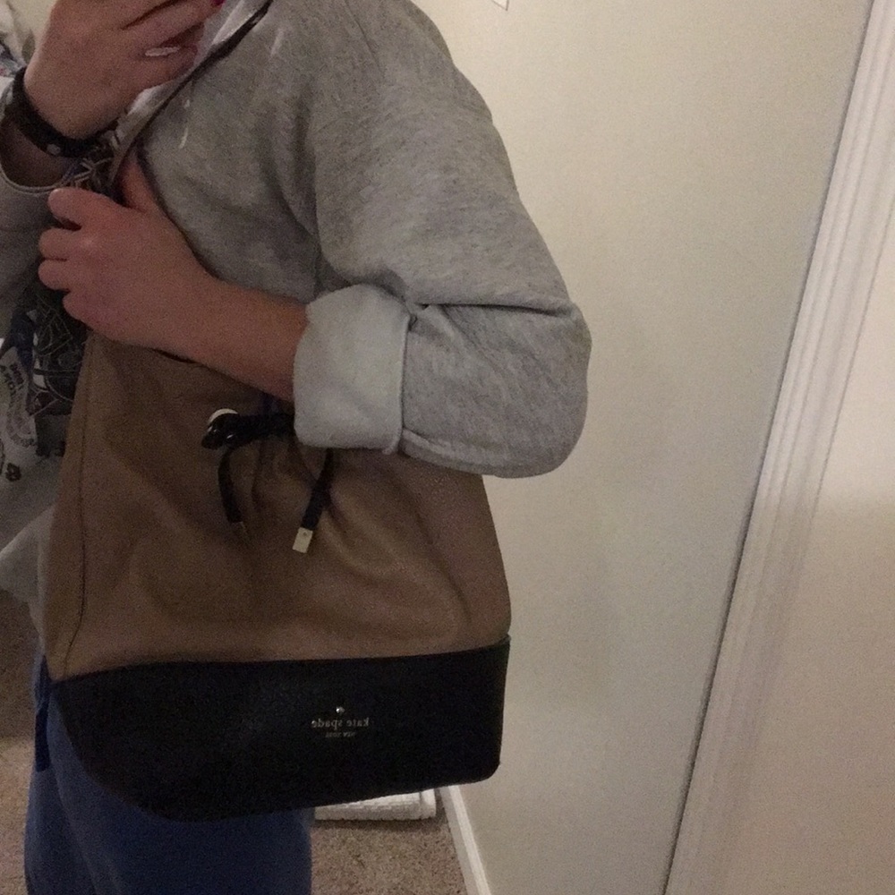 Authentic Kate Spade Purse - Picture 6 of 7